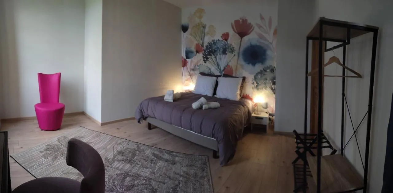 Bed and Breakfast Domaine Les Garrigues Puygaillard-de-Quercy