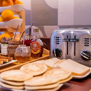 Ibis Styles Montmartre Batignolles París